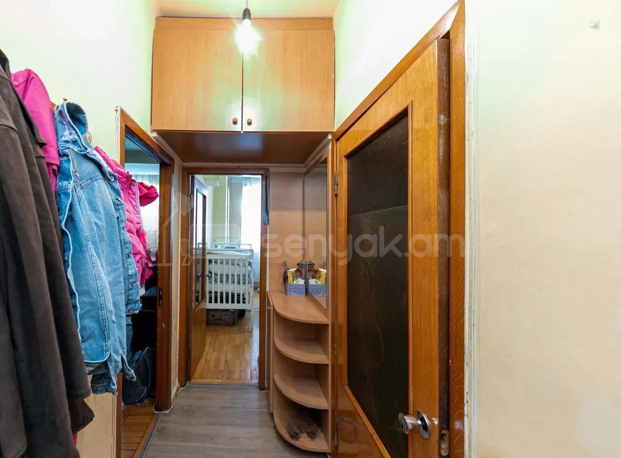 1 Սենյականոց Բնակարան, 40քմ, 5/9 հարկ, Նորմալ Վիճակում