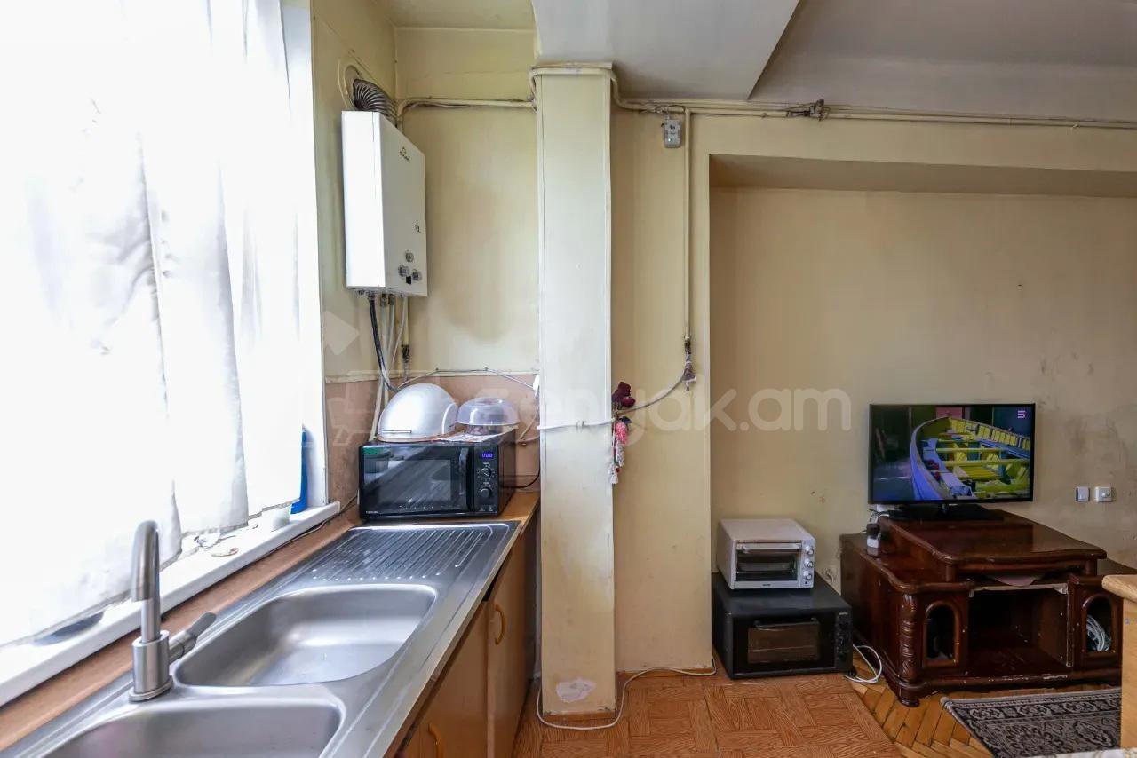 1 Սենյականոց Բնակարան, 40քմ, 5/9 հարկ, Նորմալ Վիճակում