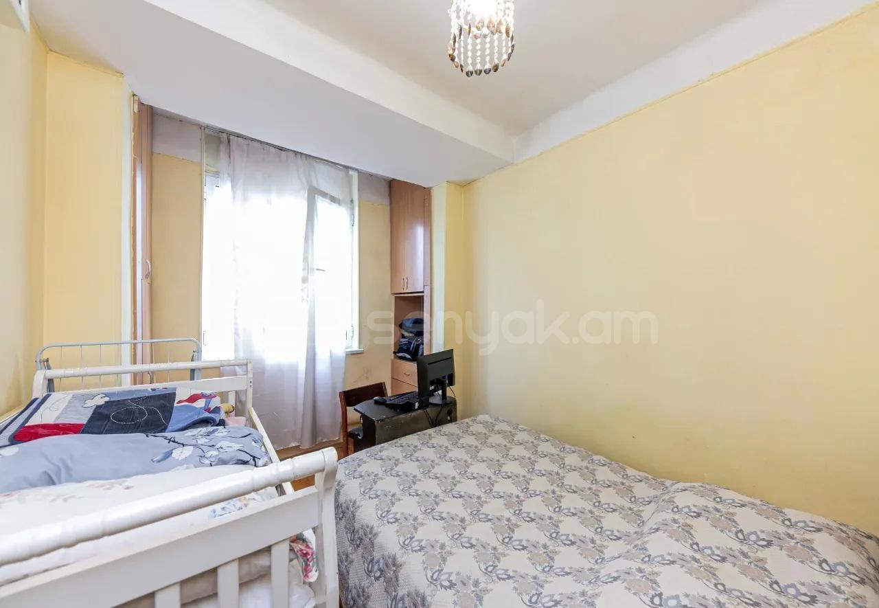 1 Սենյականոց Բնակարան, 40քմ, 5/9 հարկ, Նորմալ Վիճակում