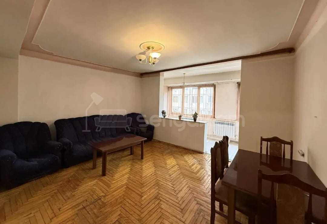 3 Սենյականոց Բնակարան, 70քմ, 3/9 հարկ, Նորմալ Վիճակում