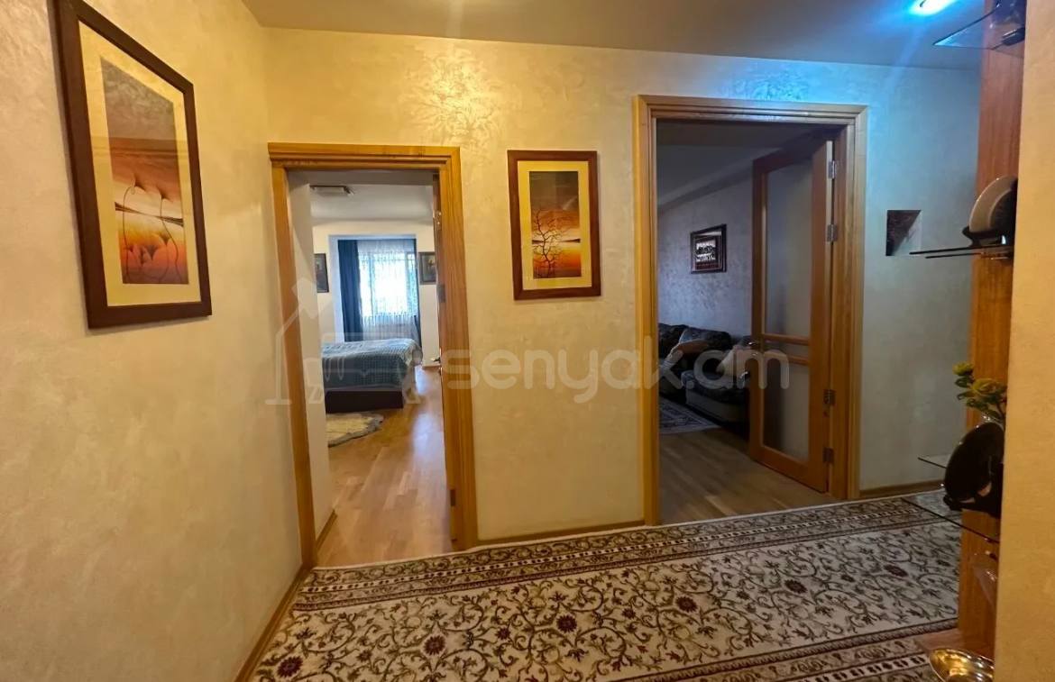 3 Սենյականոց Բնակարան Քարե Շենքում, 80քմ, 1/5 հարկ, Կապիտալ Վերանորոգված, Կահավորված