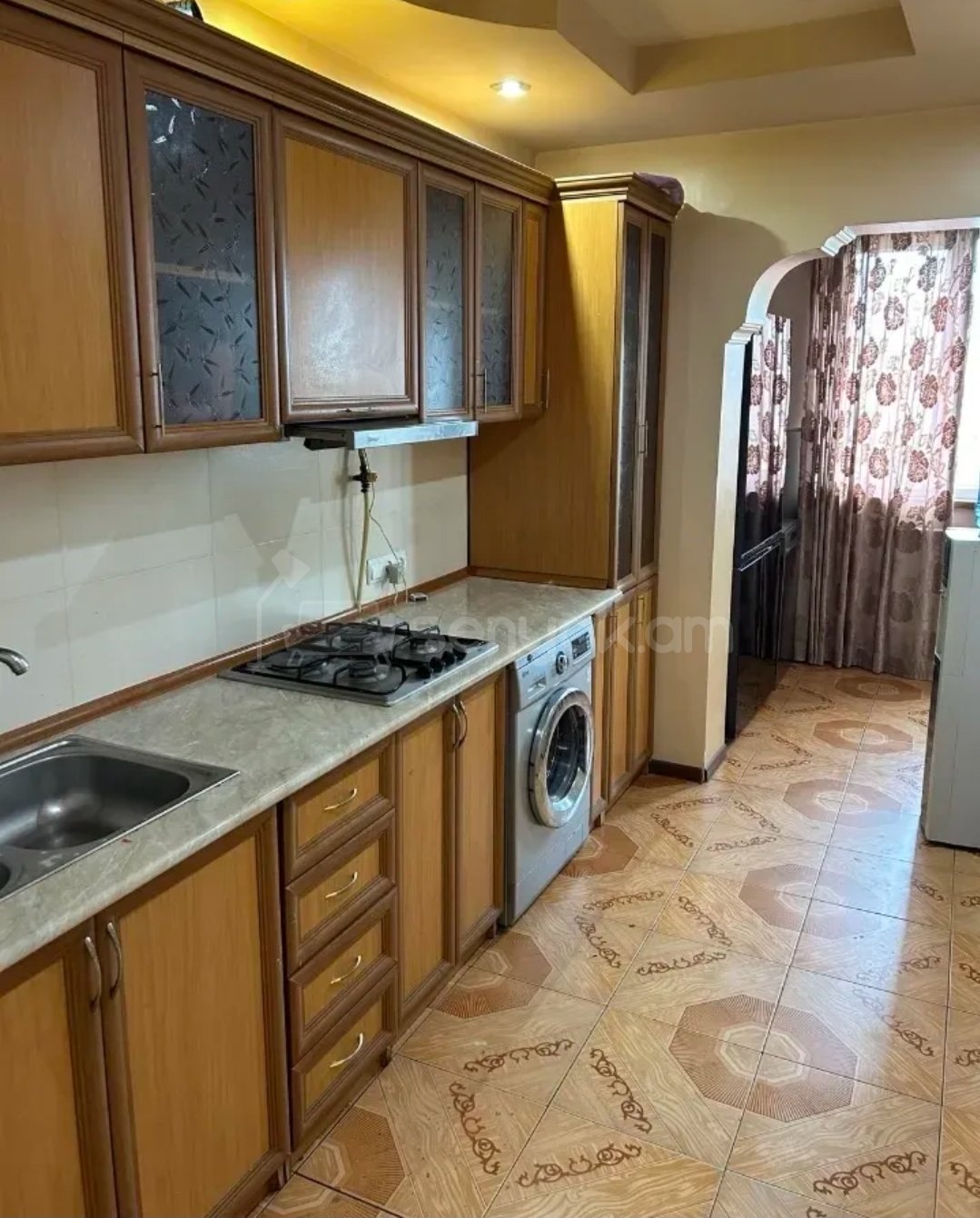 4 Սենյականոց Բնակարան, 105քմ, 7/9 հարկ, Կապիտալ Վերանորոգված, Կահավորված, Արևկող