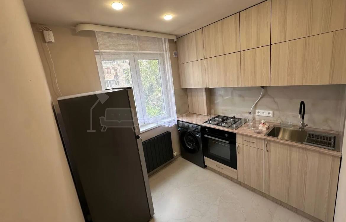 2 Սենյականոց Բնակարան, 36քմ, 4/5 հարկ, Կապիտալ Վերանորոգված, Կահավորված