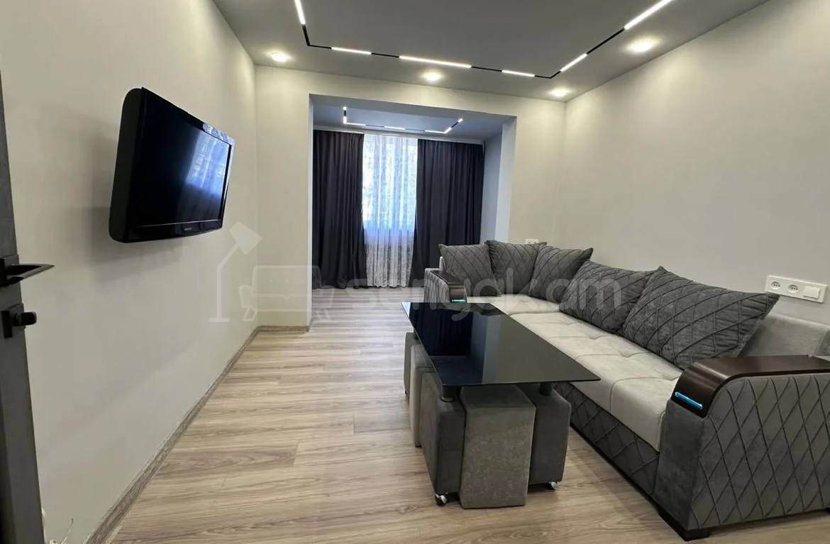 2 Սենյականոց Բնակարան, 36քմ, 4/5 հարկ, Կապիտալ Վերանորոգված, Կահավորված
