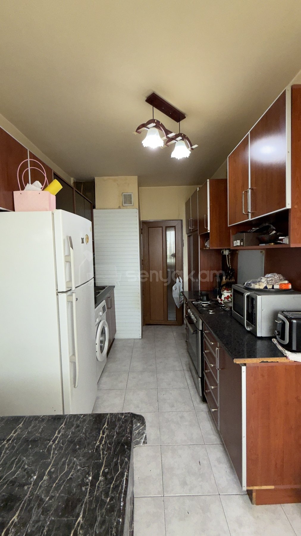 3 Սենյականոց Բնակարան, 81քմ, 12/16 հարկ, Նորմալ Վիճակում