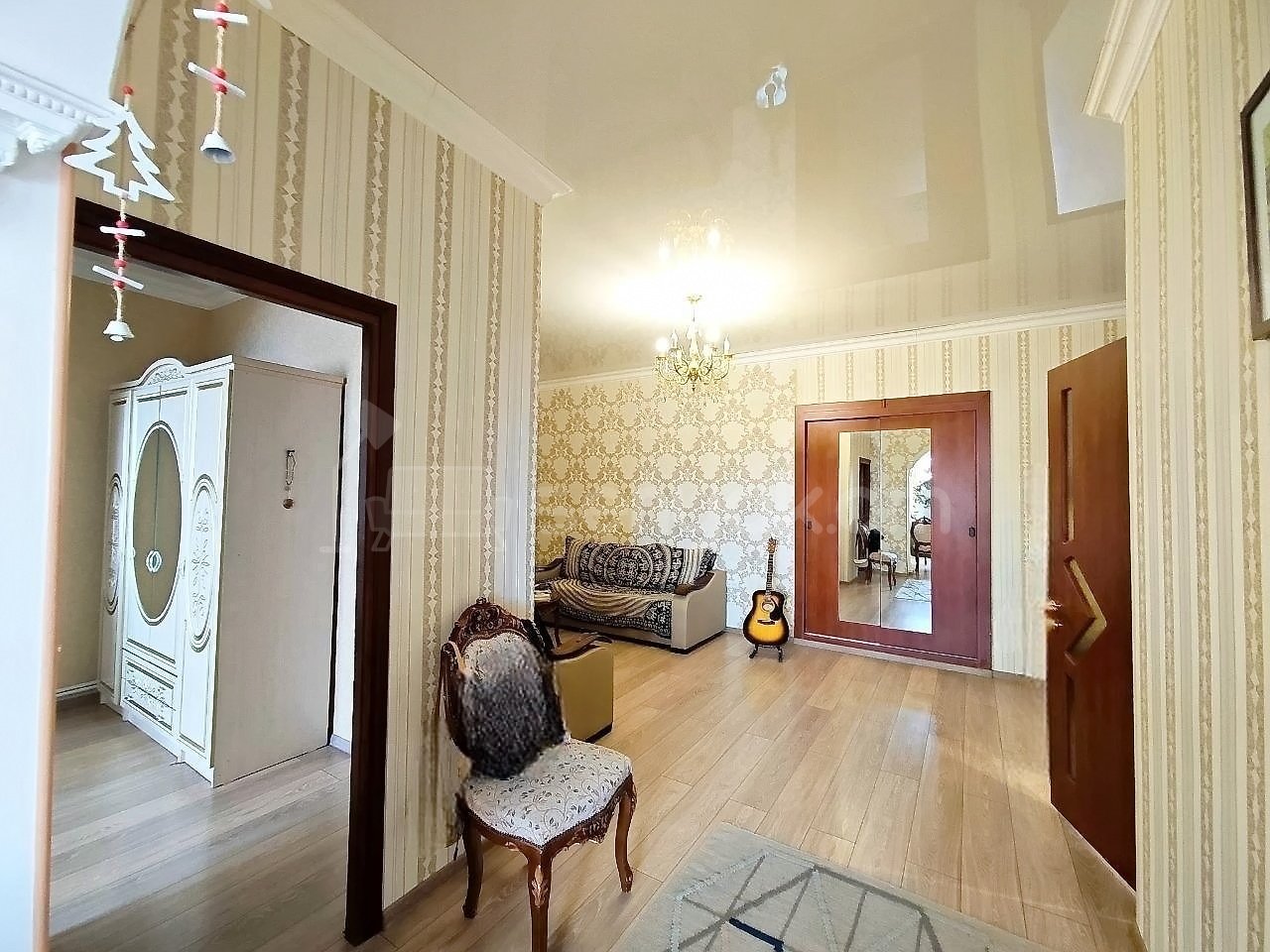 2 Սենյականոց Բնակարան Քարե Շենքում, 117քմ, 4/4 հարկ, Կապիտալ Վերանորոգված