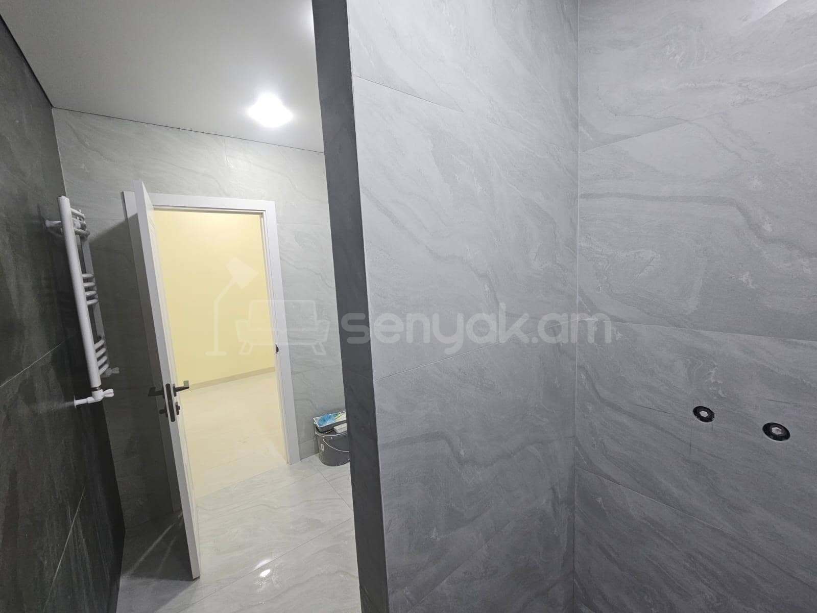 3 Սենյականոց Բնակարան, 81քմ, 9/10 հարկ, Կապիտալ Վերանորոգված
