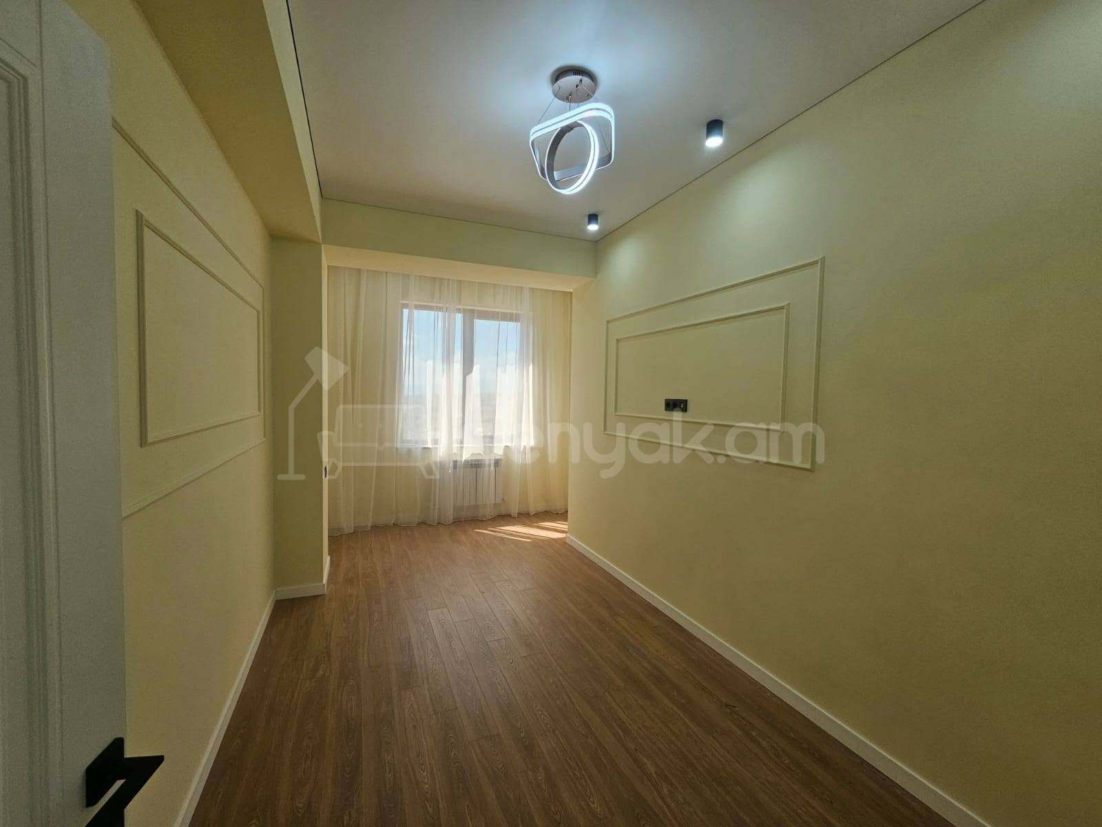 3 Սենյականոց Բնակարան, 81քմ, 9/10 հարկ, Կապիտալ Վերանորոգված