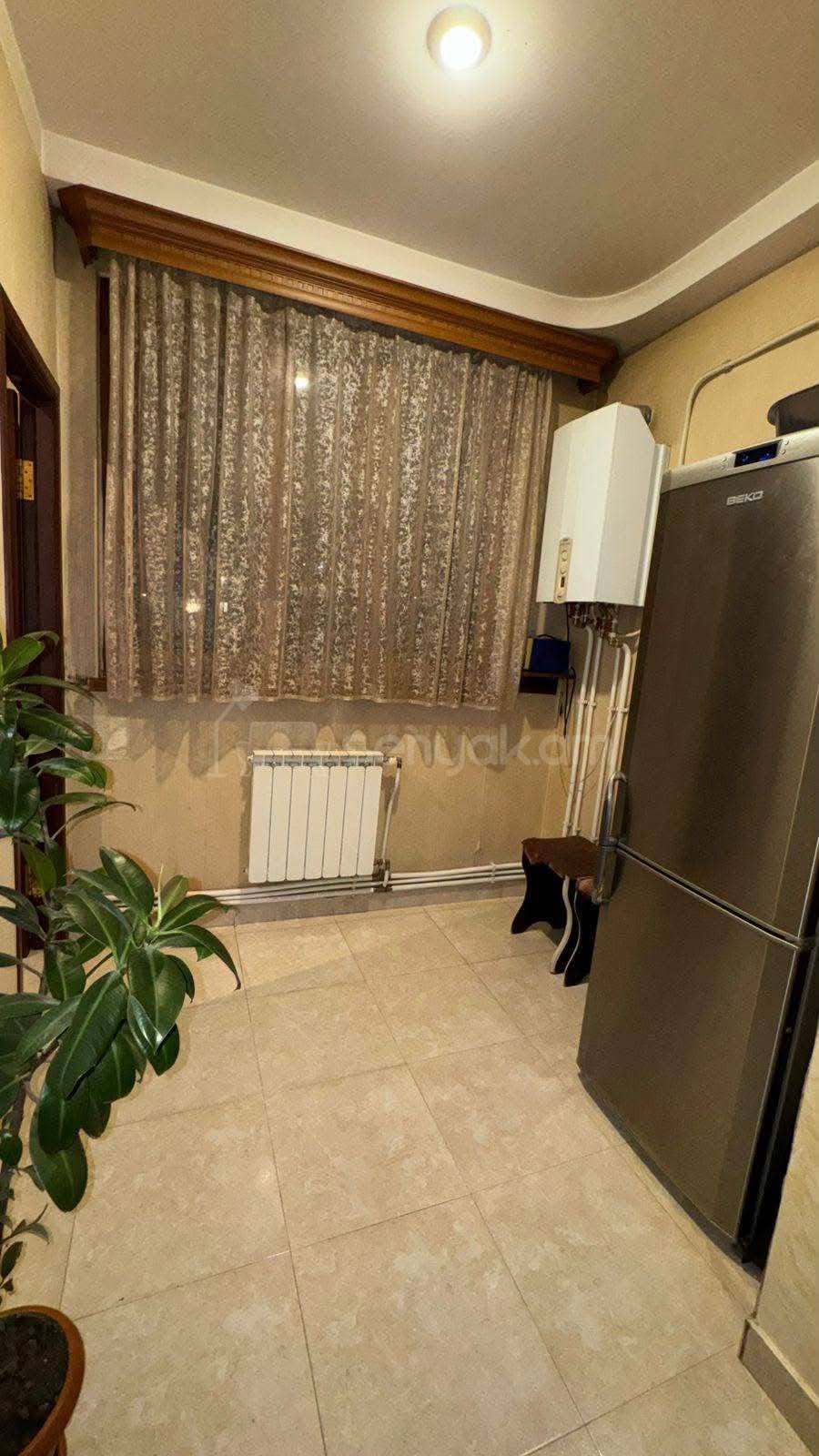 3 Սենյականոց Բնակարան, 80քմ, 8/9 հարկ, Նորմալ Վիճակում