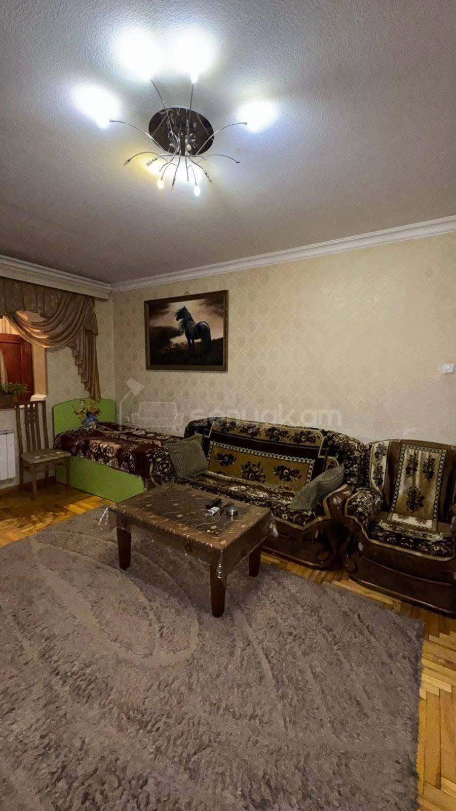 3 Սենյականոց Բնակարան, 80քմ, 8/9 հարկ, Նորմալ Վիճակում