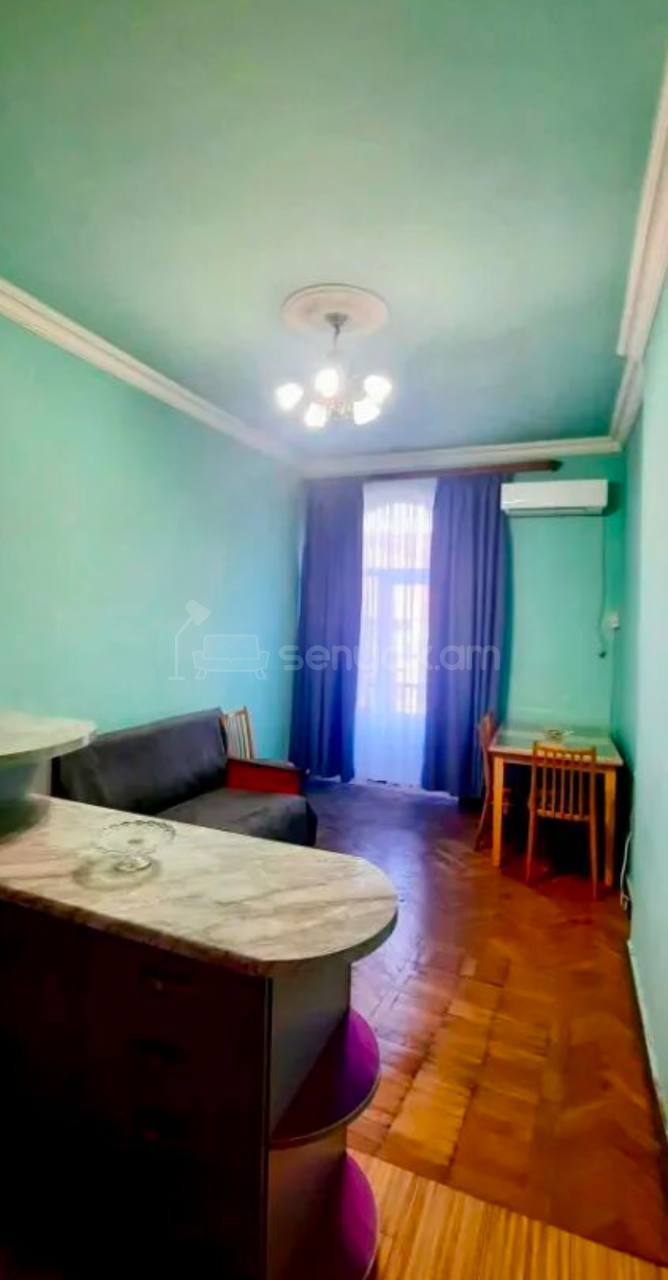 1 Սենյականոց Բնակարան Քարե Շենքում, 40քմ, 3/4 հարկ, Կոսմետիկ Վերանորոգված, Կահավորված