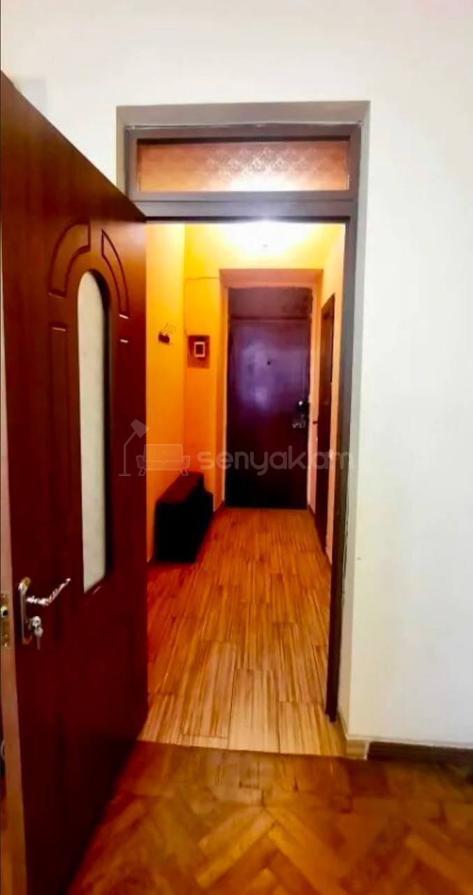 1 Սենյականոց Բնակարան Քարե Շենքում, 40քմ, 3/4 հարկ, Կոսմետիկ Վերանորոգված, Կահավորված