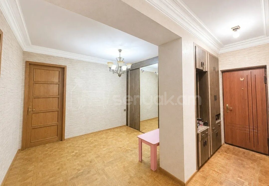3 Սենյականոց Բնակարան, 87քմ, 1/9 հարկ, Կապիտալ Վերանորոգված