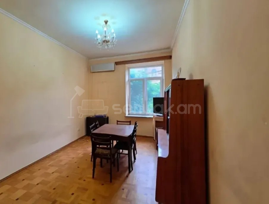 2 Սենյականոց Բնակարան Քարե Շենքում, 63քմ, 2/4 հարկ, Պետական Վիճակում