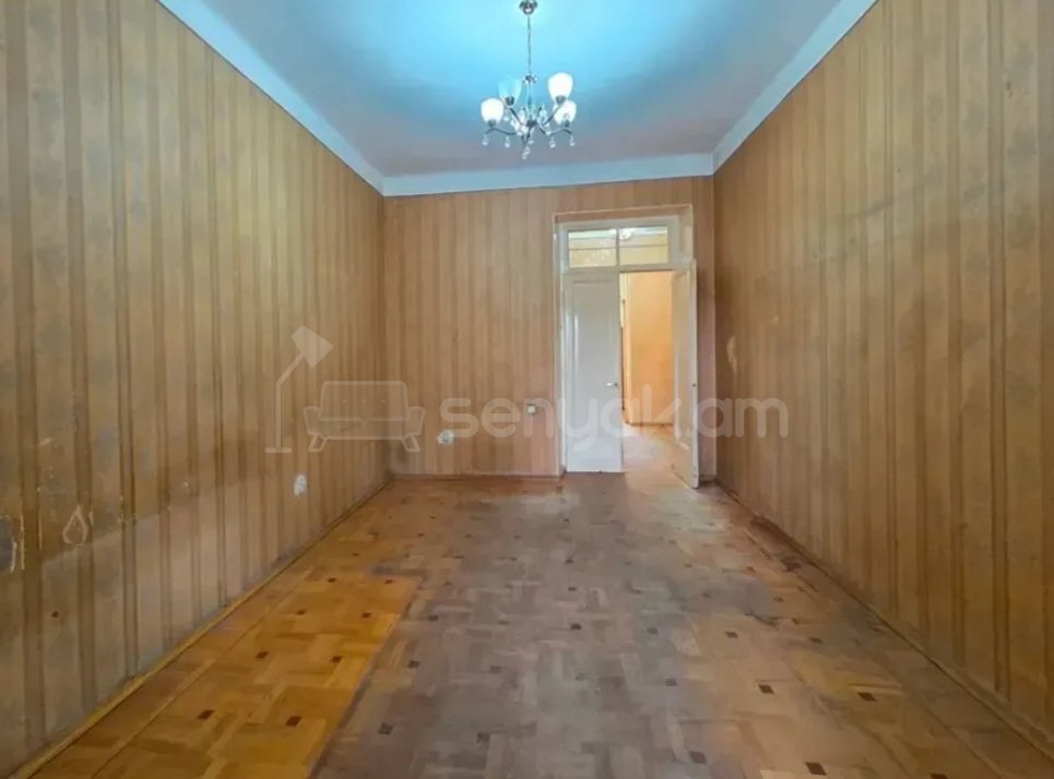 2 Սենյականոց Բնակարան Քարե Շենքում, 63քմ, 2/4 հարկ, Պետական Վիճակում