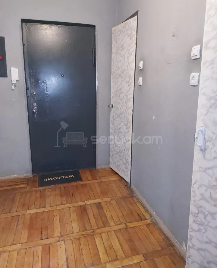 2 Սենյականոց Բնակարան Քարե Շենքում, 47քմ, 7/7 հարկ, Պետական Վիճակում