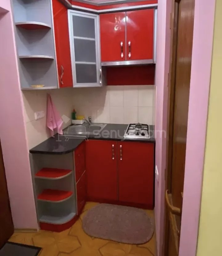 2 Սենյականոց Բնակարան Քարե Շենքում, 45քմ, 2/4 հարկ, Նորմալ Վիճակում, Կահավորված