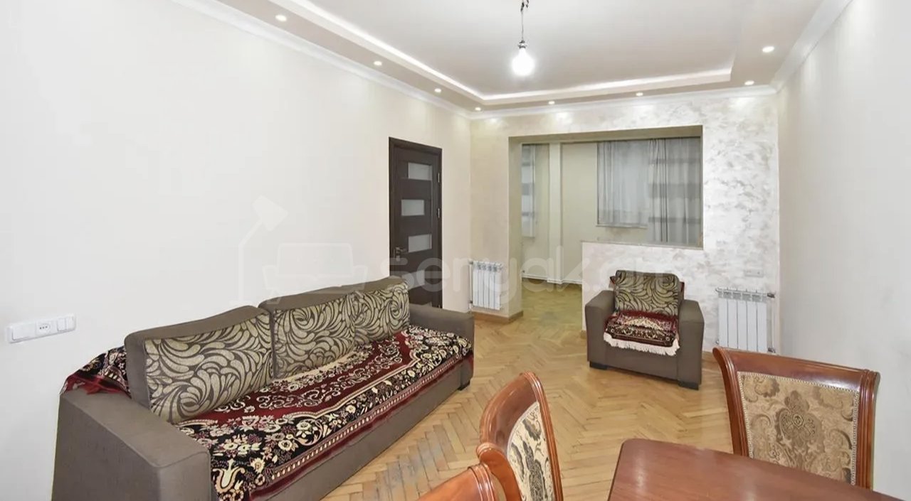 3 Սենյականոց Բնակարան, 82քմ, 4/9 հարկ, Նորմալ Վիճակում, Կահավորված, Արևկող