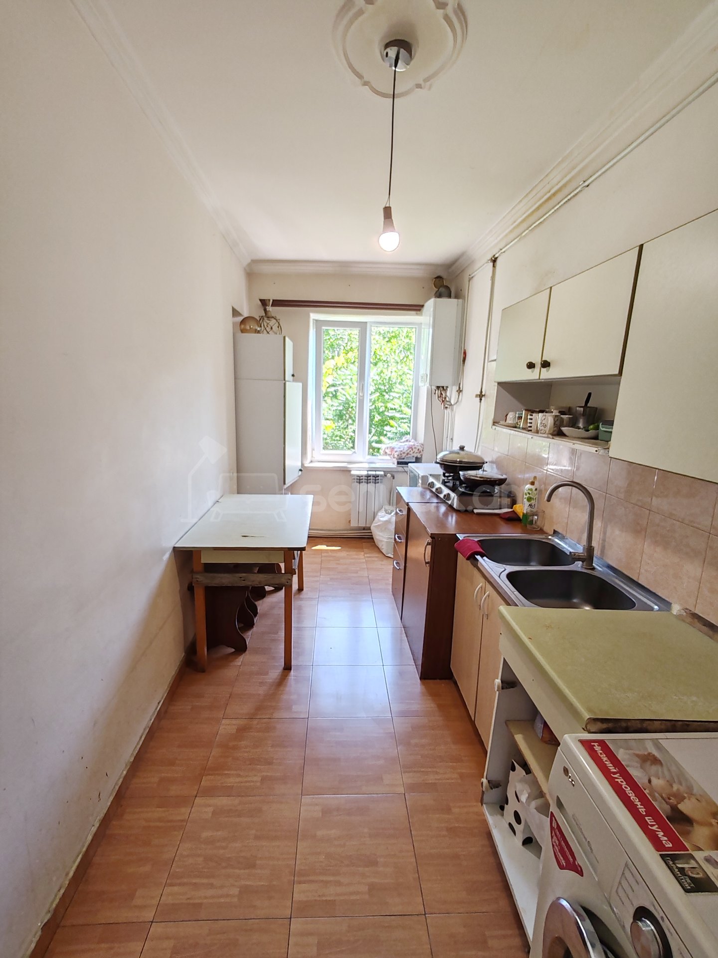 3 Սենյականոց Բնակարան, 80քմ, 3/9 հարկ, Նորմալ Վիճակում, Կահավորված