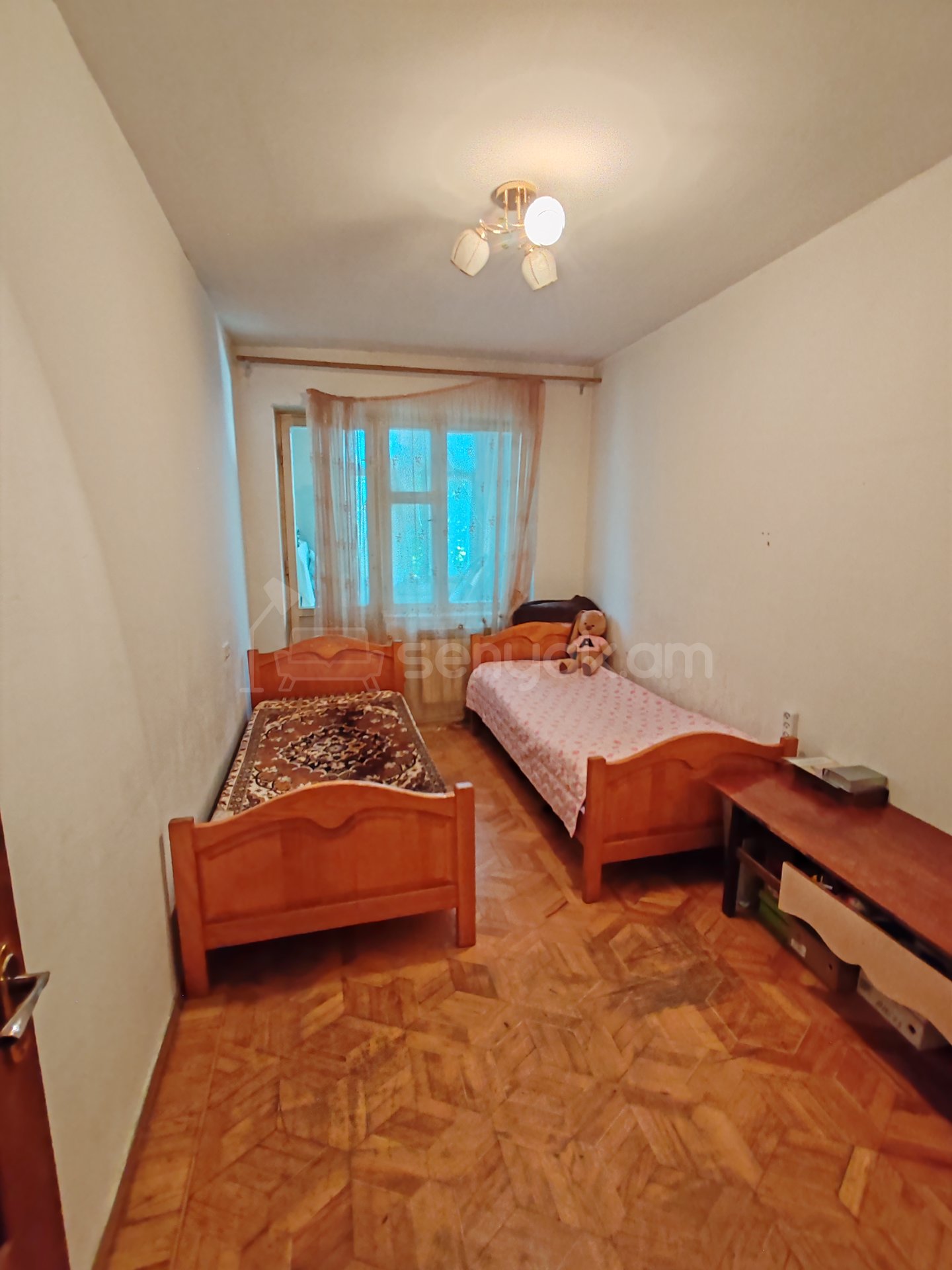 3 Սենյականոց Բնակարան, 80քմ, 3/9 հարկ, Նորմալ Վիճակում, Կահավորված