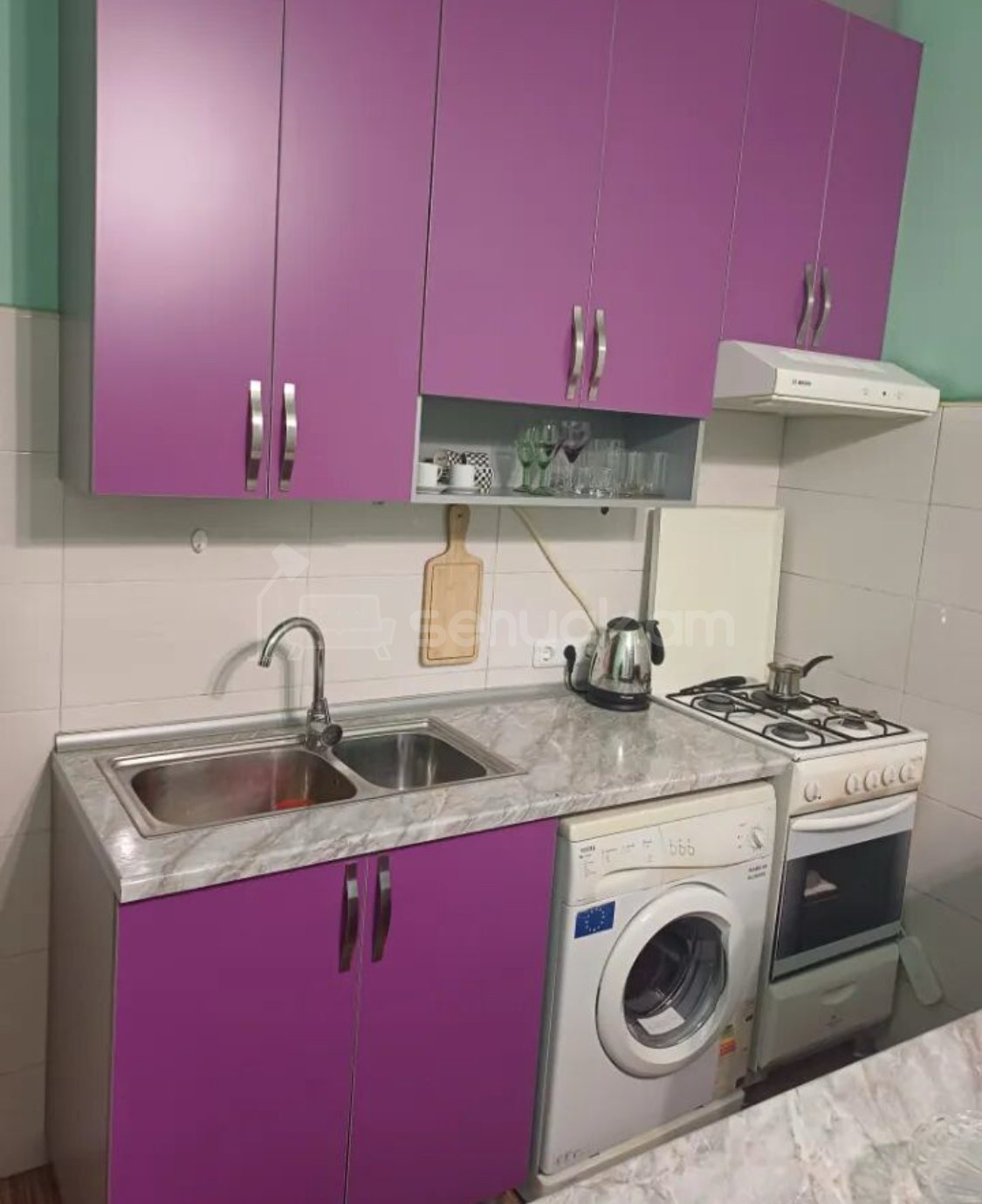 2 Սենյականոց Բնակարան Քարե Շենքում, 40քմ, 3/4 հարկ, Նորմալ Վիճակում, Կահավորված, Արևկող