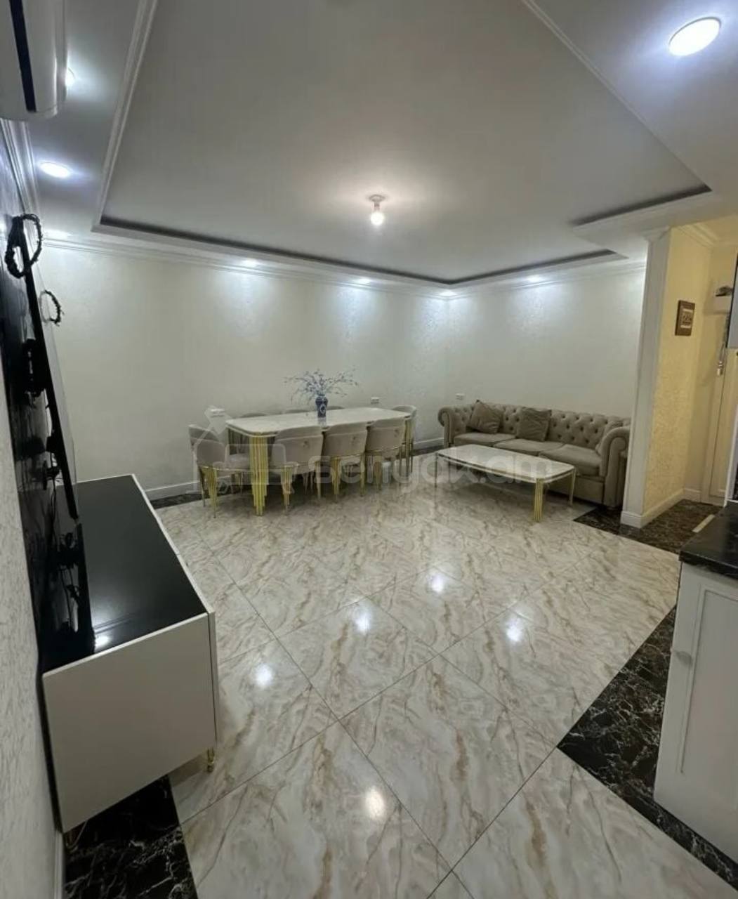 2 Սենյականոց Բնակարան Քարե Շենքում, 46քմ, 3/5 հարկ, Կապիտալ Վերանորոգված
