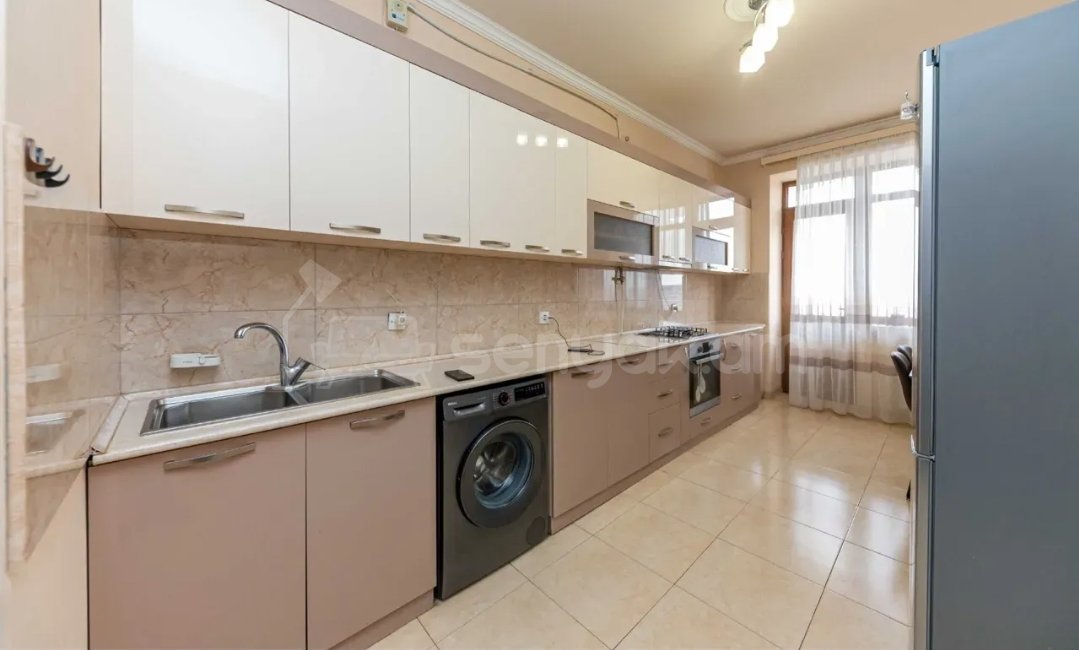 2 Սենյականոց Բնակարան Նորակառույցում, 76քմ, 12/13 հարկ, Կապիտալ Վերանորոգված