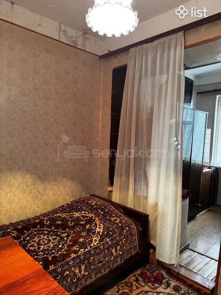 3 Սենյականոց Բնակարան Քարե Շենքում, 45քմ, 2/5 հարկ, Կոսմետիկ Վերանորոգված, Կահավորված, Արևկող