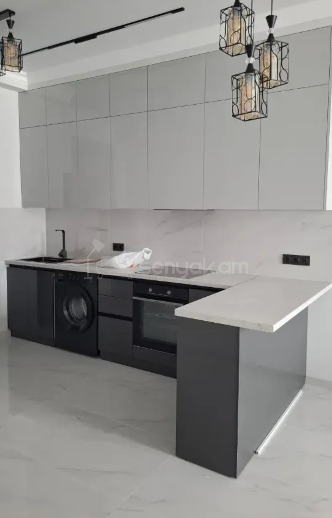 2 Սենյականոց Բնակարան Նորակառույցում, 55քմ, 10/17 հարկ, Կապիտալ Վերանորոգված, Կահավորված