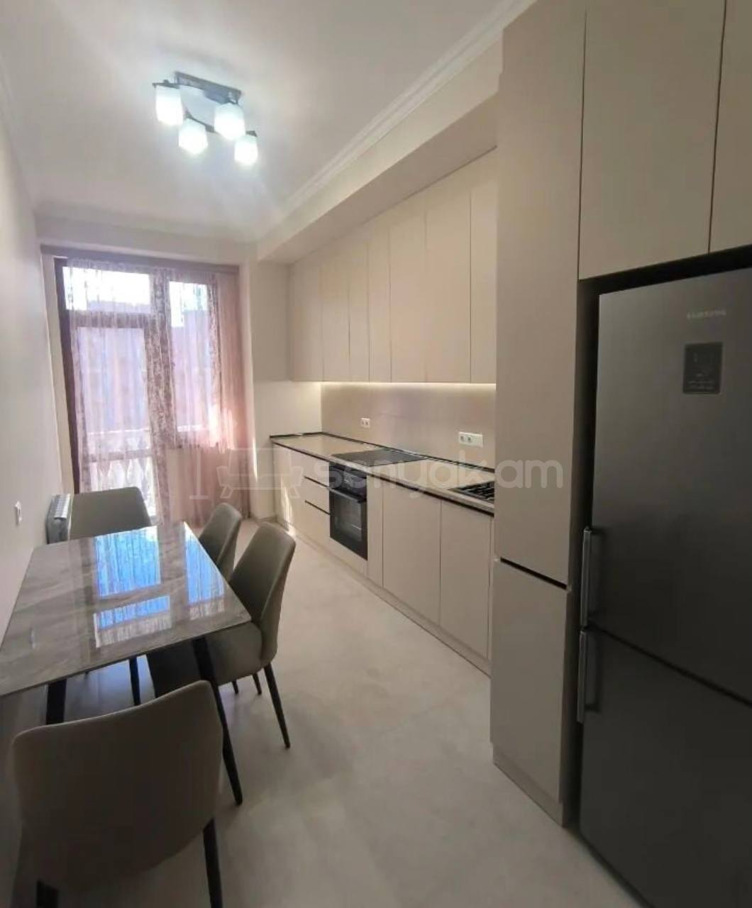 3 Սենյականոց Բնակարան, 99քմ, 7/8 հարկ, Կապիտալ Վերանորոգված, Կահավորված, Արևկող