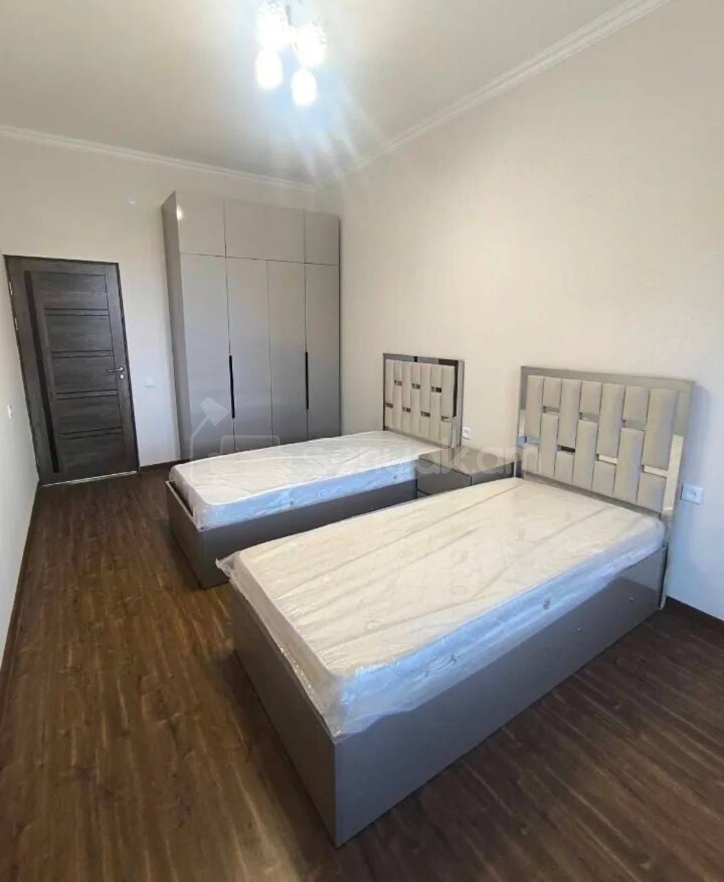 3 Սենյականոց Բնակարան, 99քմ, 7/8 հարկ, Կապիտալ Վերանորոգված, Կահավորված, Արևկող