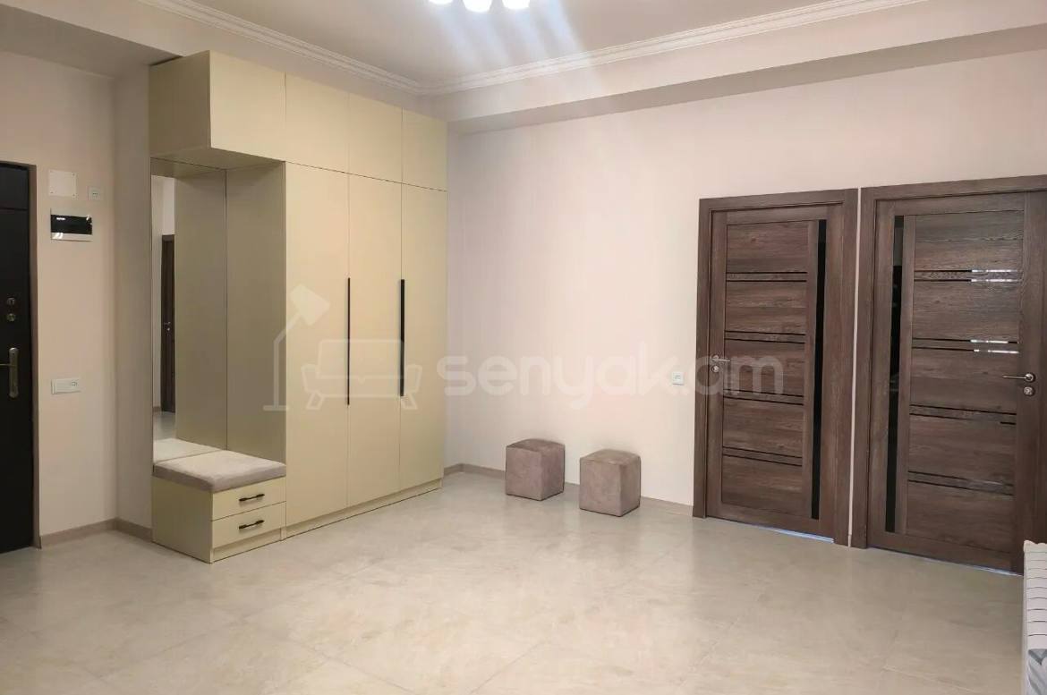 3 Սենյականոց Բնակարան, 99քմ, 7/8 հարկ, Կապիտալ Վերանորոգված, Կահավորված, Արևկող