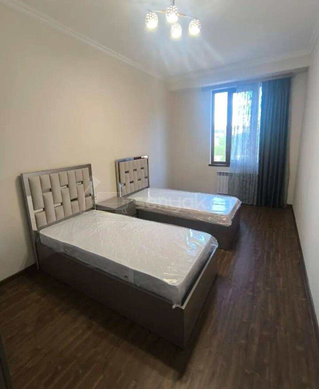 3 Սենյականոց Բնակարան, 99քմ, 7/8 հարկ, Կապիտալ Վերանորոգված, Կահավորված, Արևկող