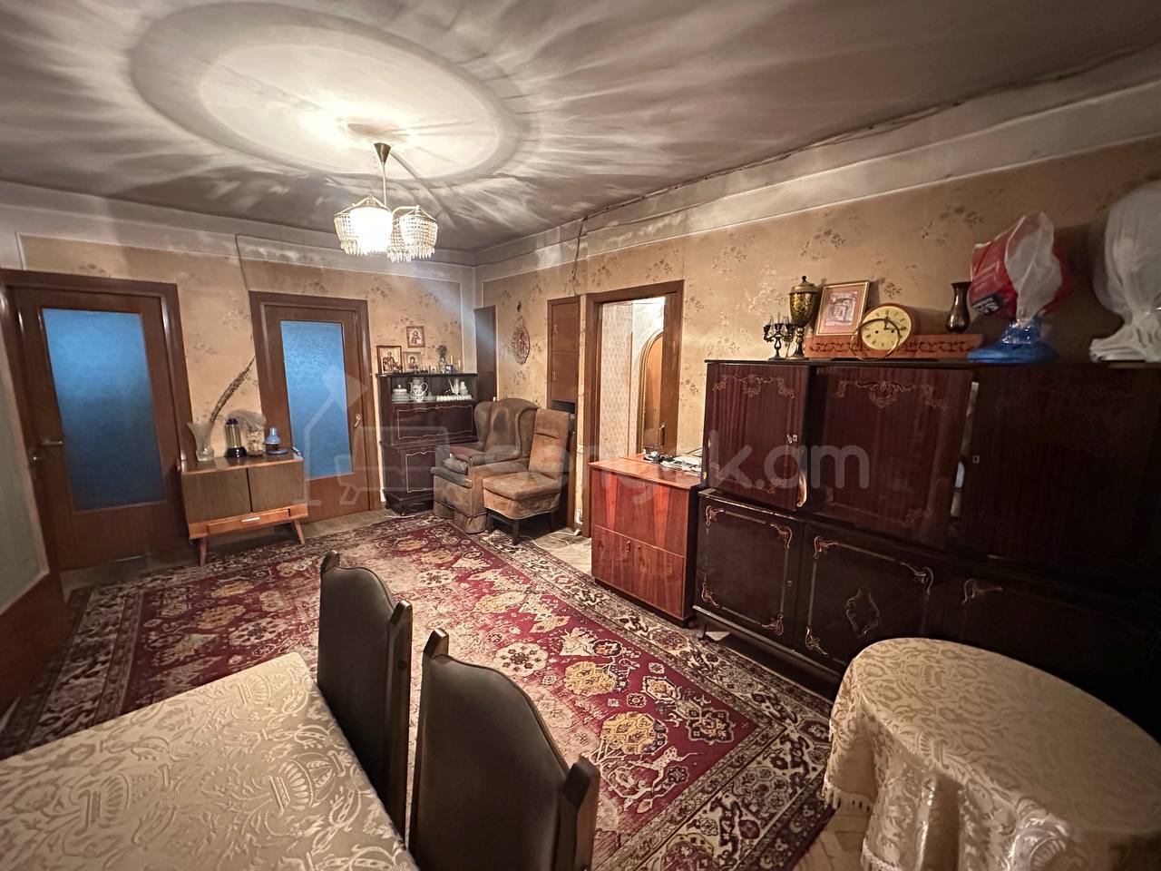 3 Սենյականոց Բնակարան, 90քմ, 6/10 հարկ, Պետական Վիճակում