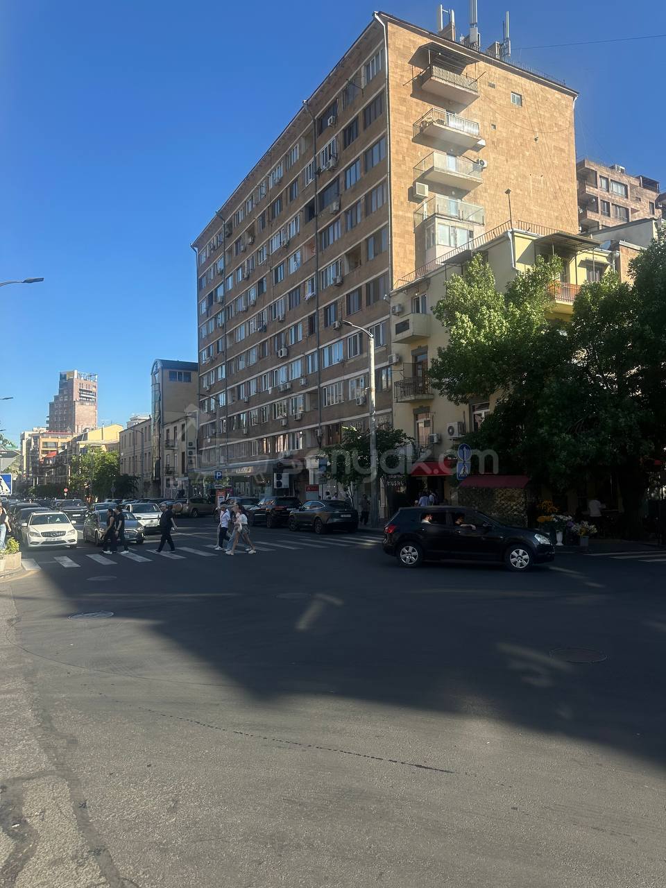 3 Սենյականոց Բնակարան, 90քմ, 6/10 հարկ, Պետական Վիճակում