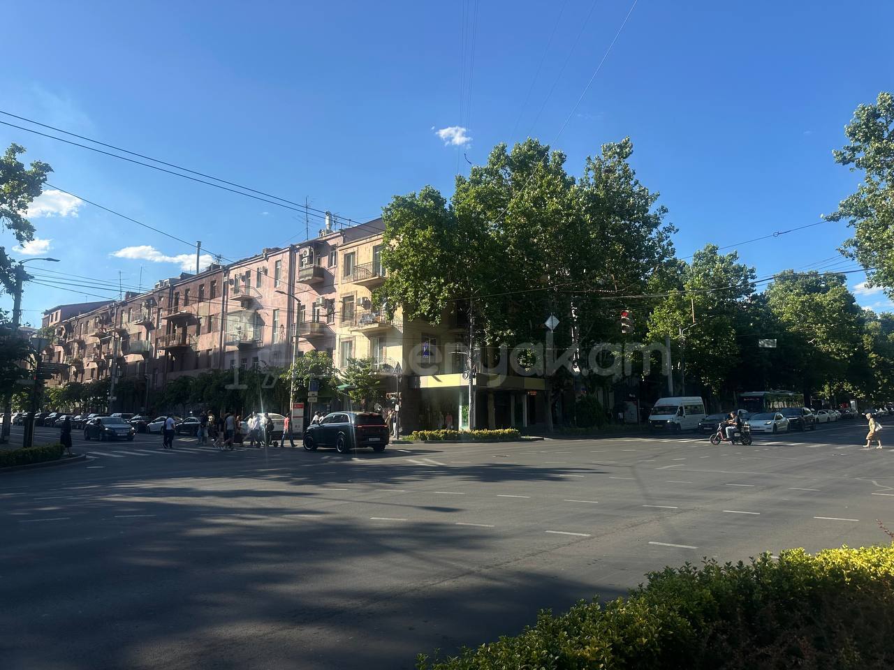 3 Սենյականոց Բնակարան, 90քմ, 6/10 հարկ, Պետական Վիճակում