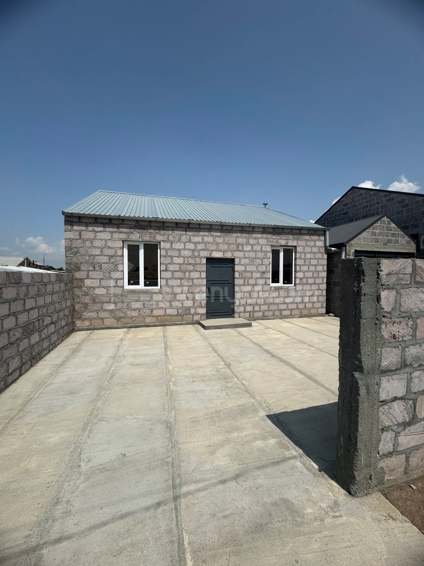 4 Սենյականոց Սեփական Տուն, 90քմ, Կապիտալ Վերանորոգված