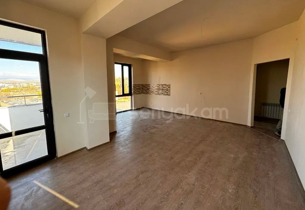 4 Սենյականոց Բնակարան Նորակառույցում, 108քմ, 11/14 հարկ, Կապիտալ Վերանորոգված