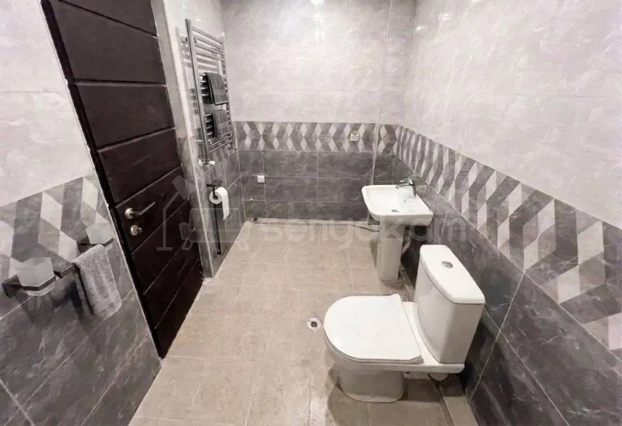 4 Սենյականոց Բնակարան Նորակառույցում, 108քմ, 11/14 հարկ, Կապիտալ Վերանորոգված