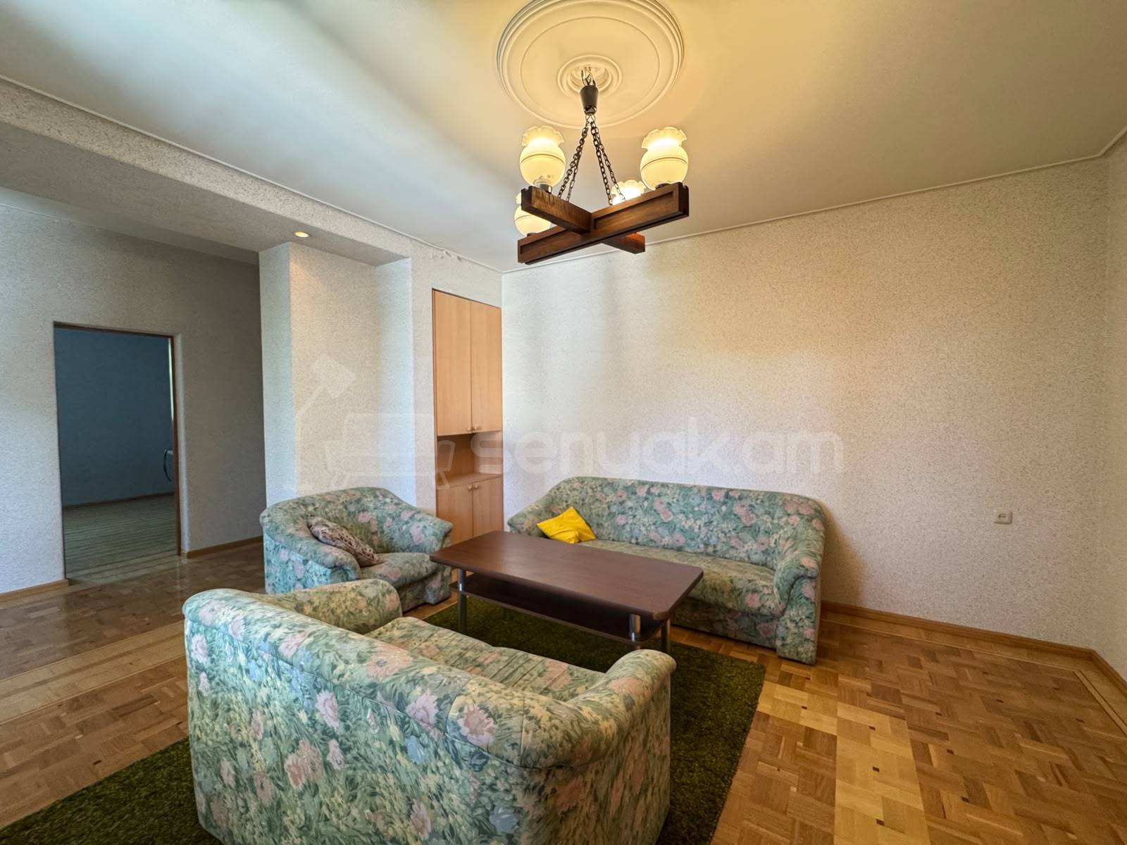 4 Սենյականոց Սեփական Տուն, 402քմ, Նորմալ Վիճակում, Ավտոտնակով