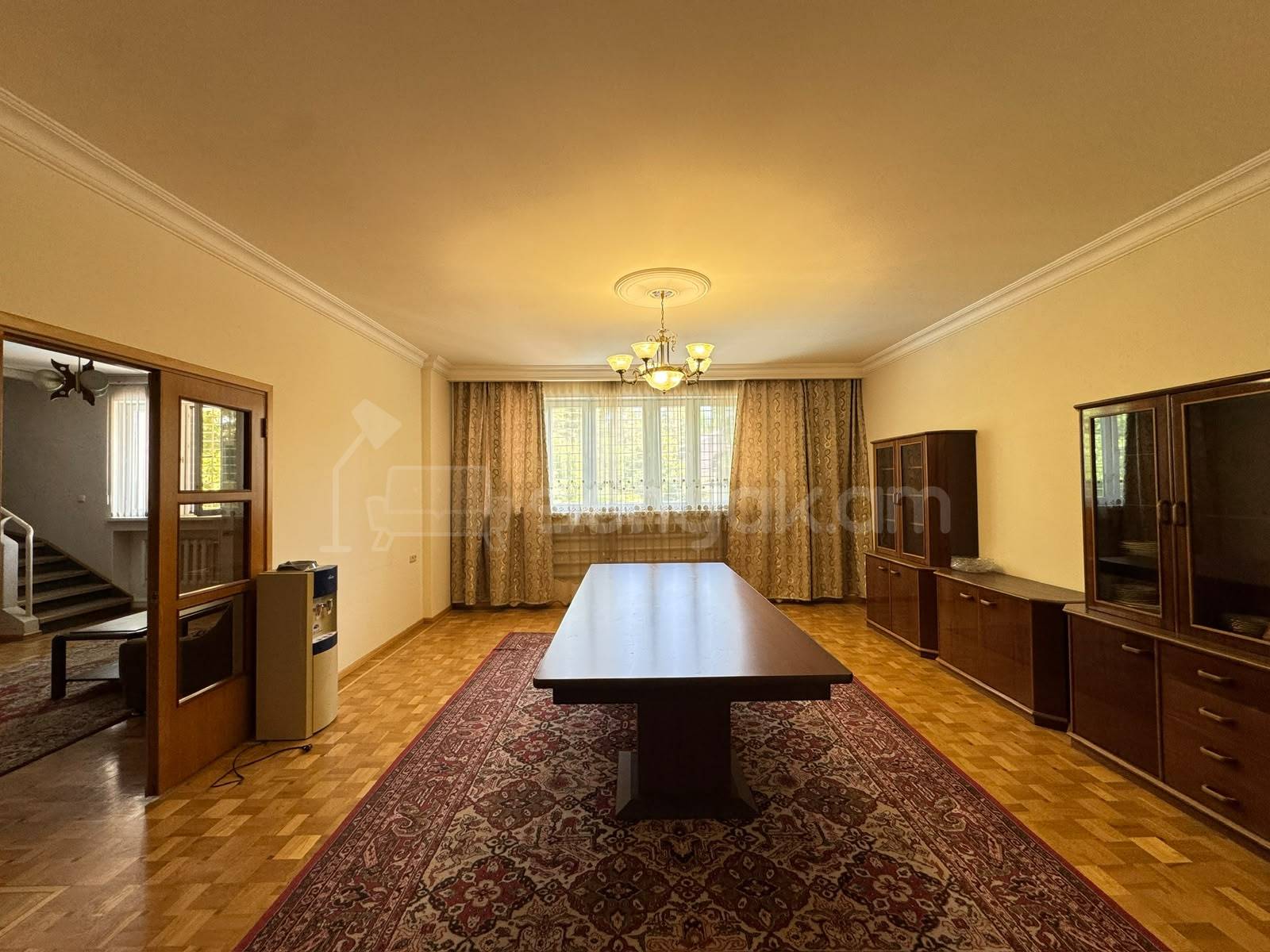 4 Սենյականոց Սեփական Տուն, 402քմ, Նորմալ Վիճակում, Ավտոտնակով