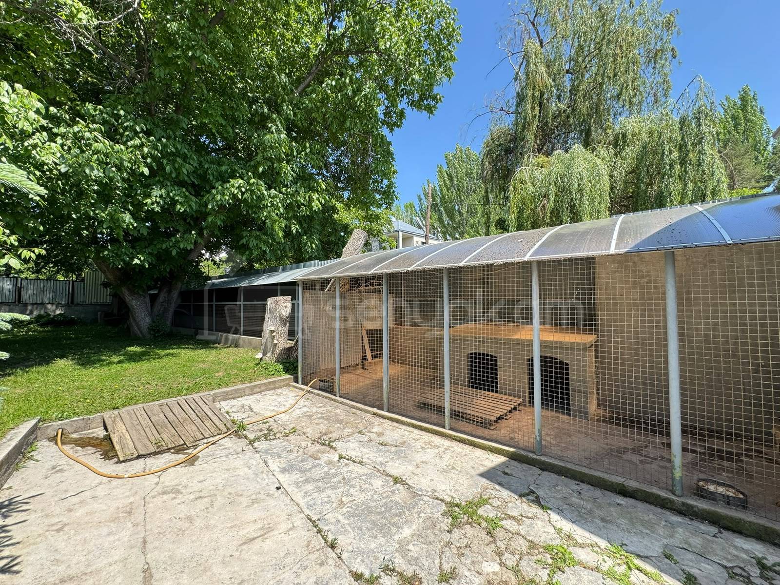 4 Սենյականոց Սեփական Տուն, 402քմ, Նորմալ Վիճակում, Ավտոտնակով
