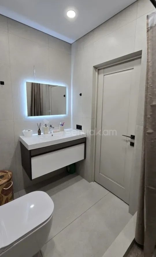 3 Սենյականոց Բնակարան Նորակառույցում, 67քմ, 2/16 հարկ, Կապիտալ Վերանորոգված