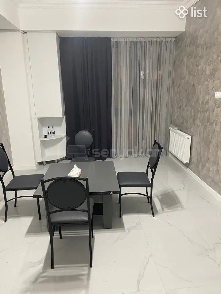 3 Սենյականոց Բնակարան Նորակառույցում, 63քմ, 3/12 հարկ, Կապիտալ Վերանորոգված, Կահավորված, Արևկող