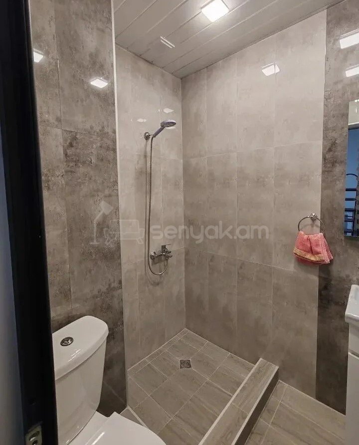 2 Սենյականոց Բնակարան Նորակառույցում, 46քմ, 1/10 հարկ, Կապիտալ Վերանորոգված