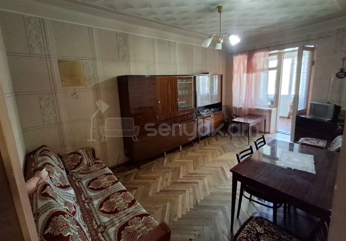 2 Սենյականոց Բնակարան Քարե Շենքում, 60քմ, 4/5 հարկ, Պետական Վիճակում