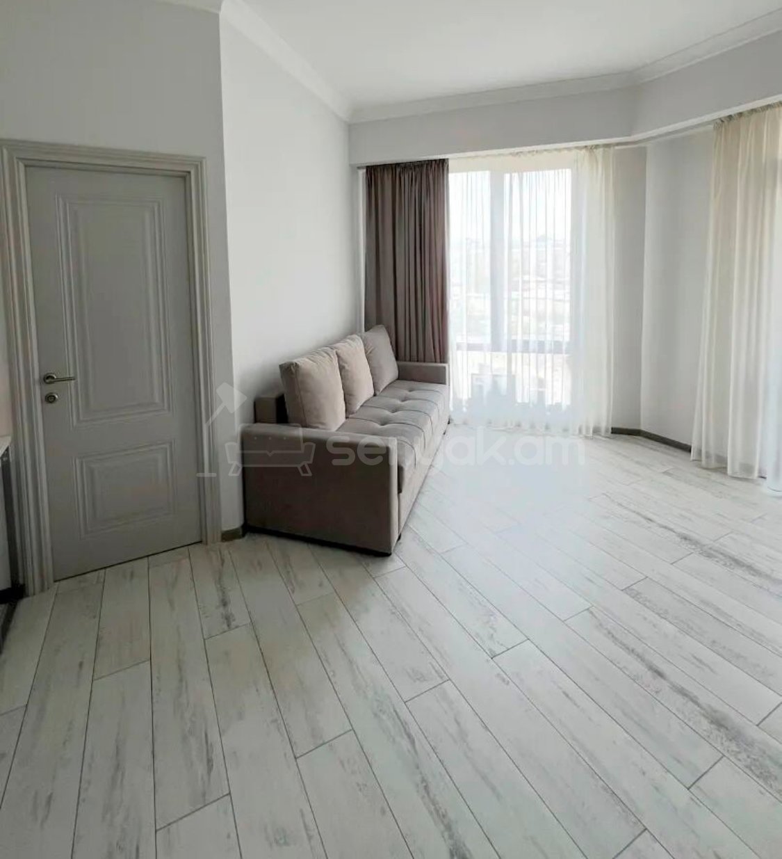 3 Սենյականոց Բնակարան Նորակառույցում, 63քմ, 3/8 հարկ, Դիզայներական Վերանորոգված