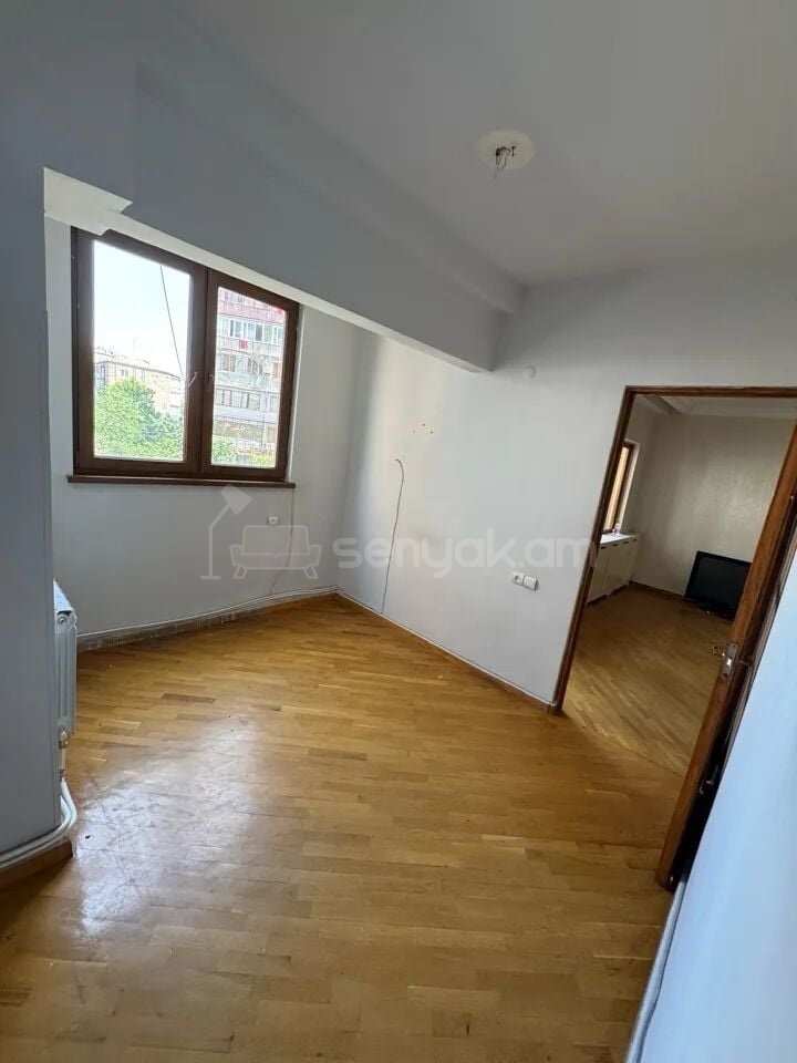 3 Սենյականոց Բնակարան, 76քմ, 3/12 հարկ, Կապիտալ Վերանորոգված