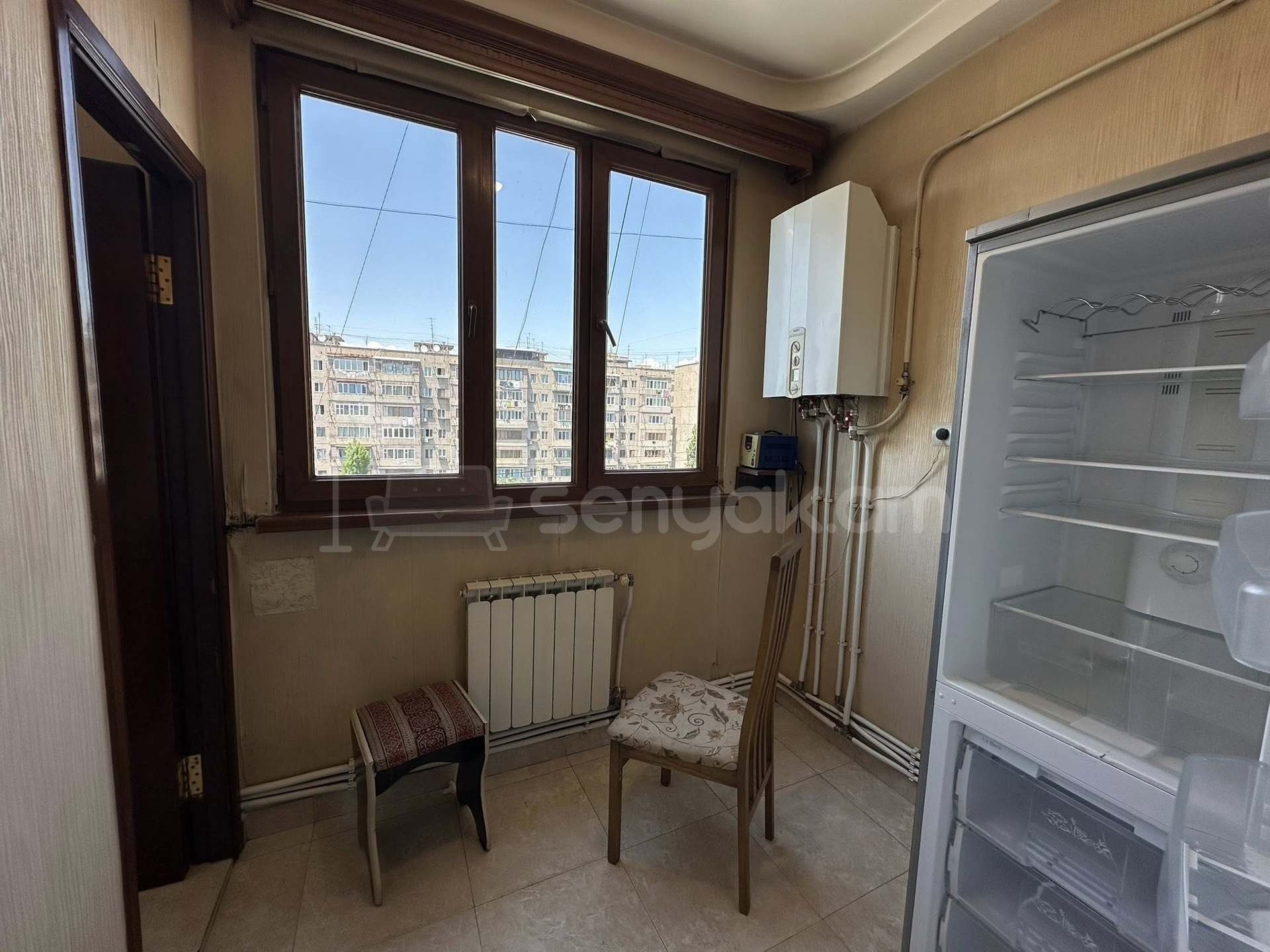3 Սենյականոց Բնակարան, 80քմ, 8/9 հարկ, Նորմալ Վիճակում