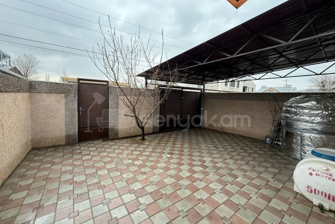 2 Սենյականոց Սեփական Տուն, 79քմ, Կապիտալ Վերանորոգված
